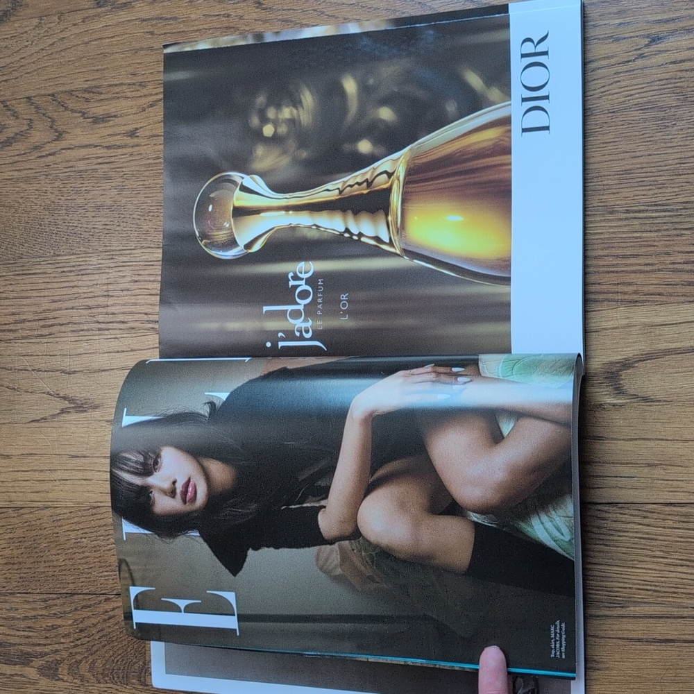 Elle Magazine Lisa Breaks Out Sept Issue Plus: Your Fall Fashion Lookbook - Picture 5 of 16